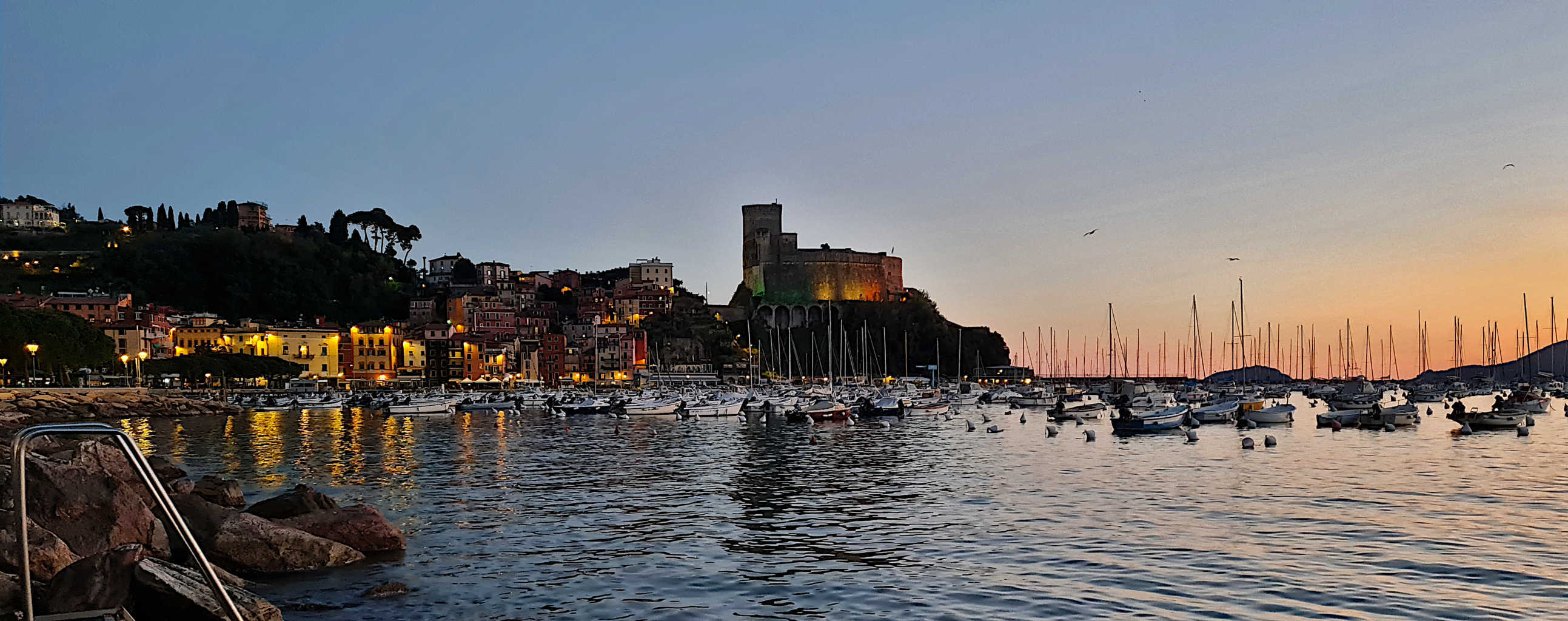 Sunset nella Baia di Lerici (Sp)